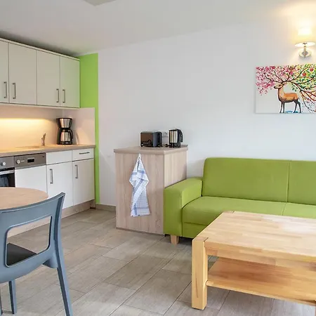 Ferienhaus Bungis Ferien Direkt Am Grimnitzsee, Karree 08